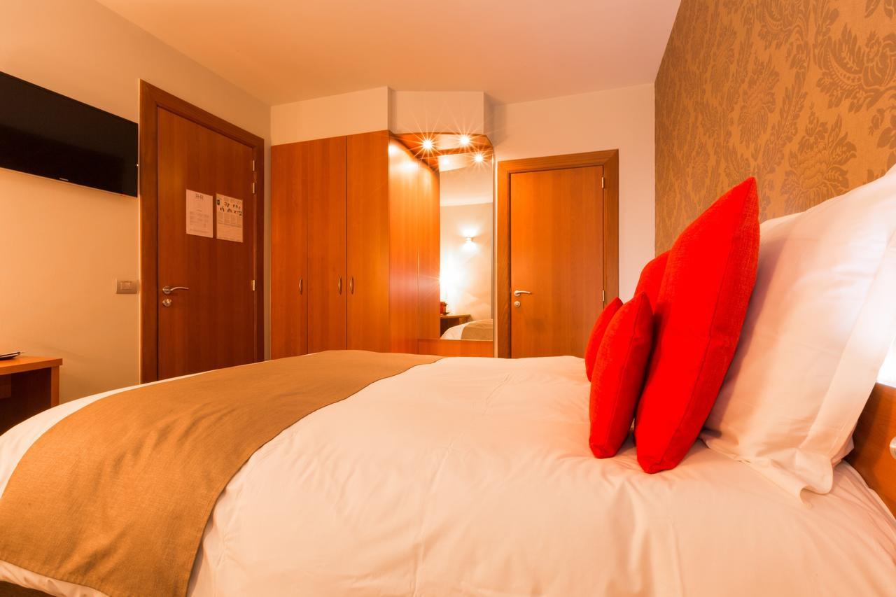 Hotel Royal De Panne Rum bild